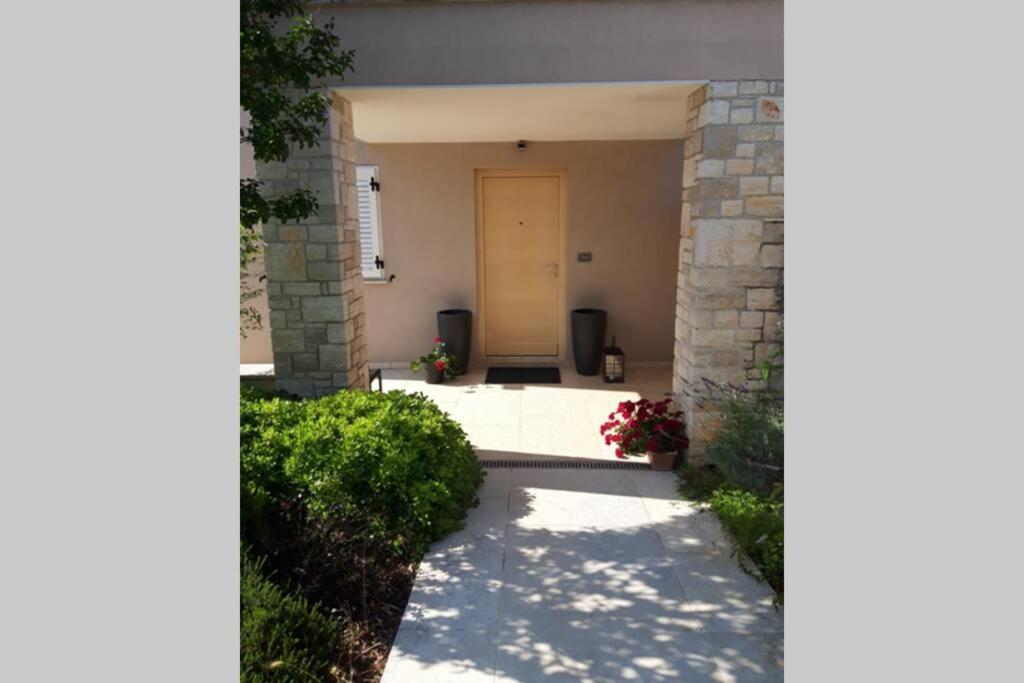 For Families Only - Casa Nora Novigrad Villa Novigrad  ภายนอก รูปภาพ